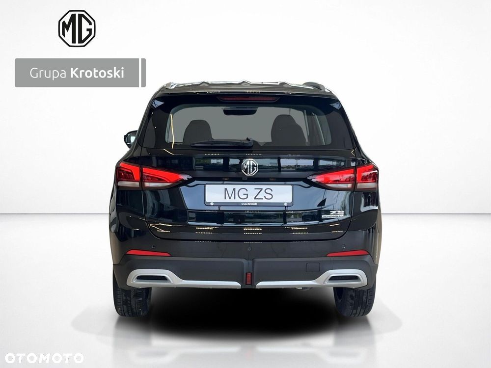 MG ZS Hybrid+ - 6