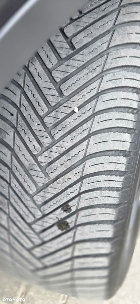 Ford Kuga 2.0 TDCi 2x4 Titanium - 23