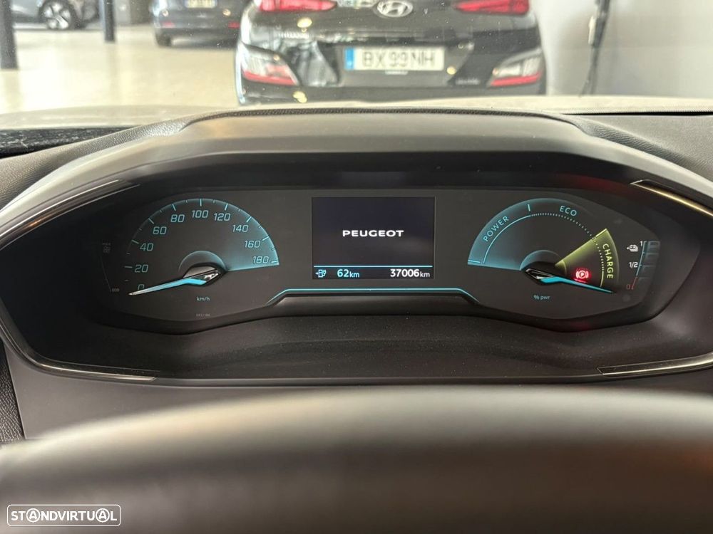 Peugeot e-2008 50 kWh Active - 13
