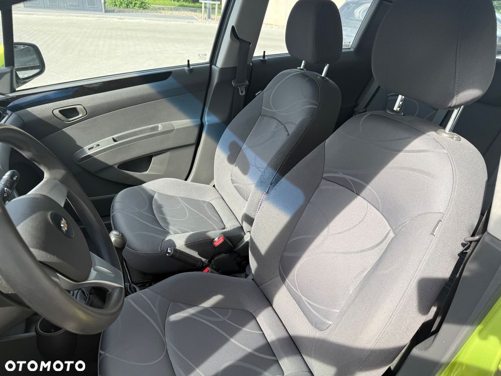 Chevrolet Spark 1.0 - 15