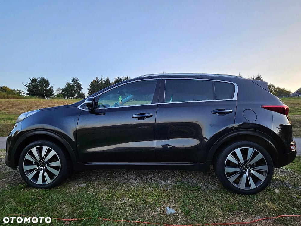 Kia Sportage 1.7 CRDI 2WD Dream-Team Edition - 2