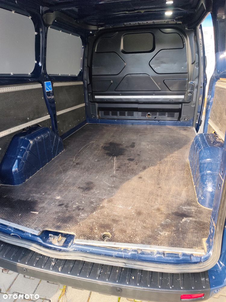 Ford Transit Custom - 8