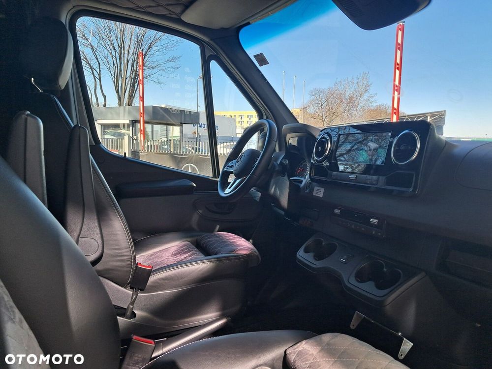 Mercedes-Benz Sprinter 319 - 30