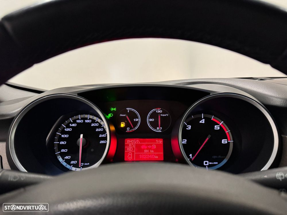 Alfa Romeo Giulietta 1.6 JTDM Distinctive - 37