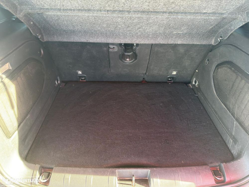 Jeep Renegade 1.6 MJD Limited DCT - 32