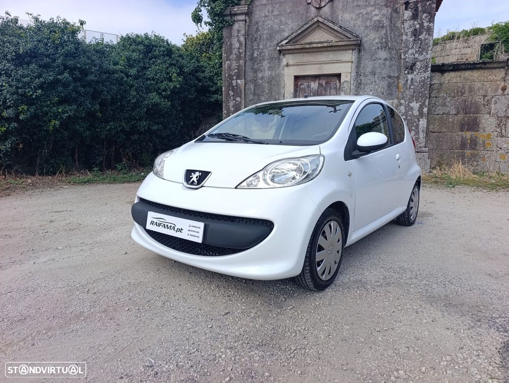 Peugeot 107 1.4 HDi Trendy - 3
