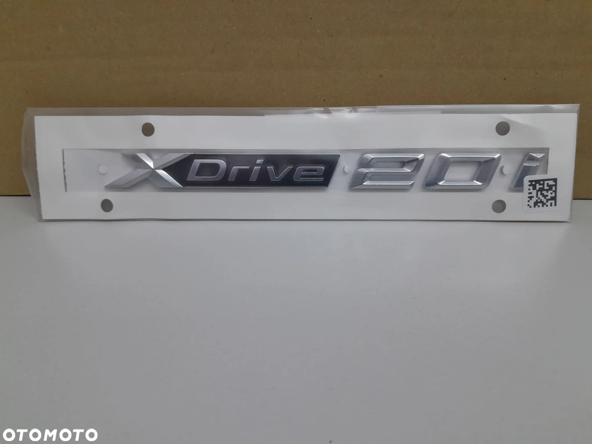 Emblemat BMW X Drive (nr 51148737321) - 1