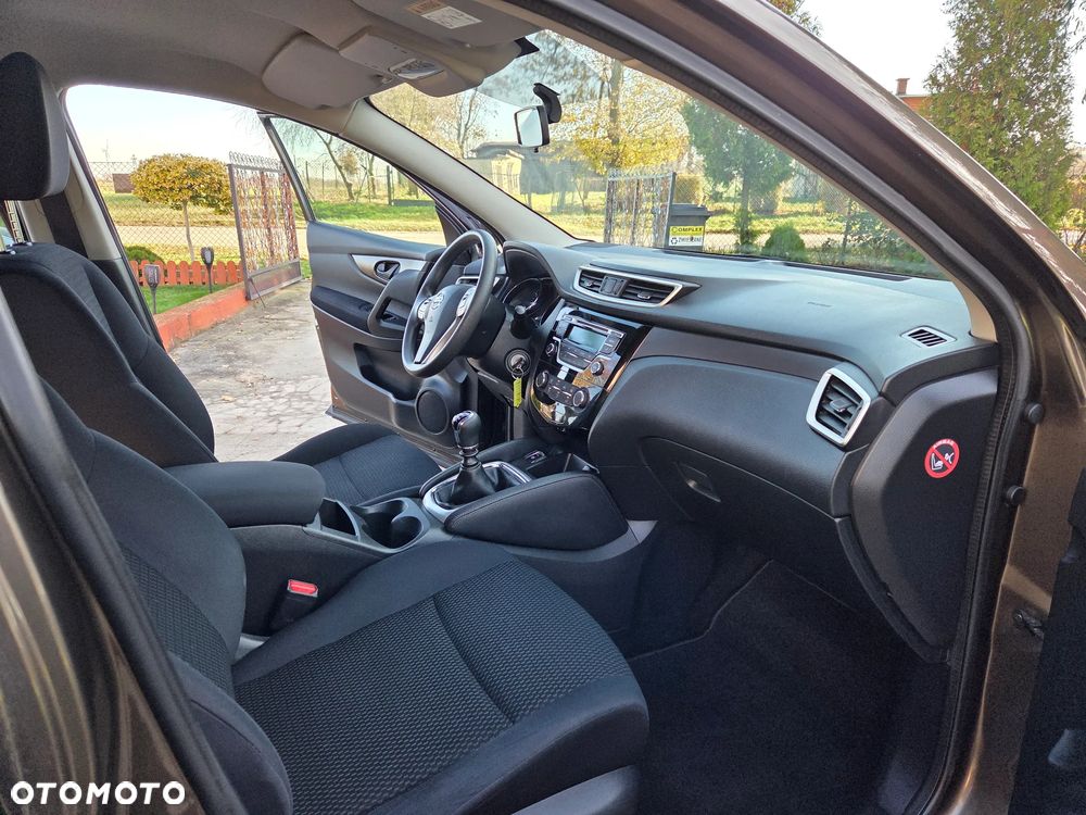 Nissan Qashqai 1.2 DIG-T Visia - 10