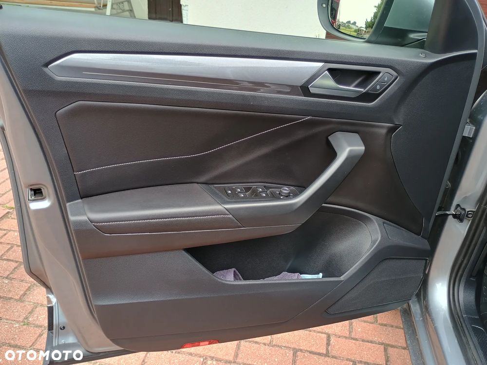 Volkswagen T-Roc 1.5 TSI Style DSG - 31