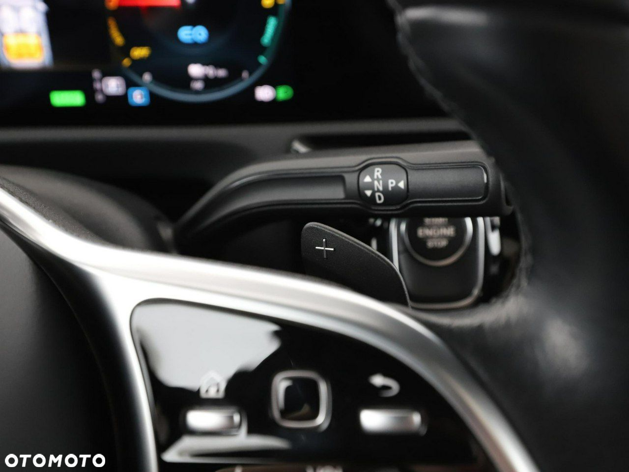 Mercedes-Benz CLA 250 E Progressive 8G-DCT - 31