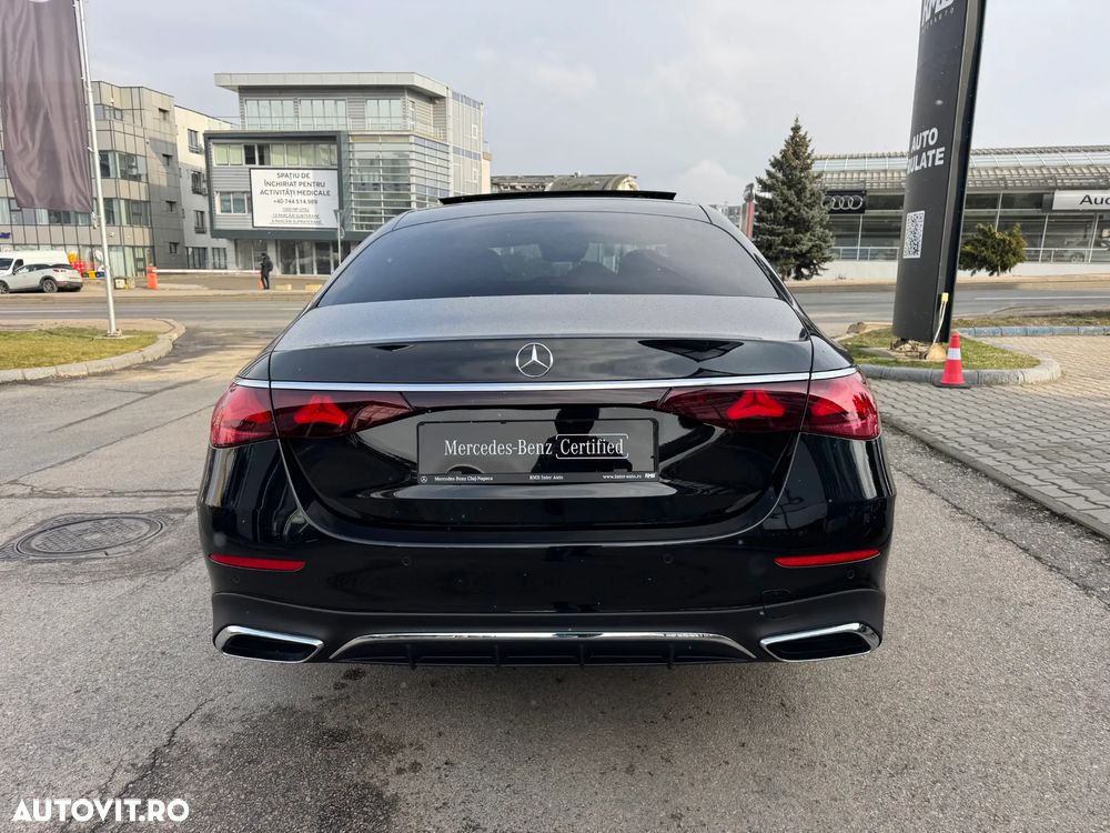 Mercedes-Benz E 200 4MATIC 9G-TRONIC AMG Line NIGHT Edition - 23