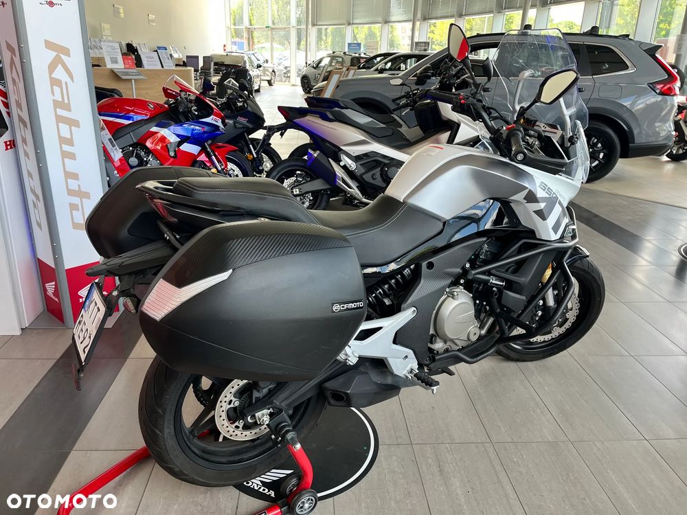 CFMoto 650 MT - 4