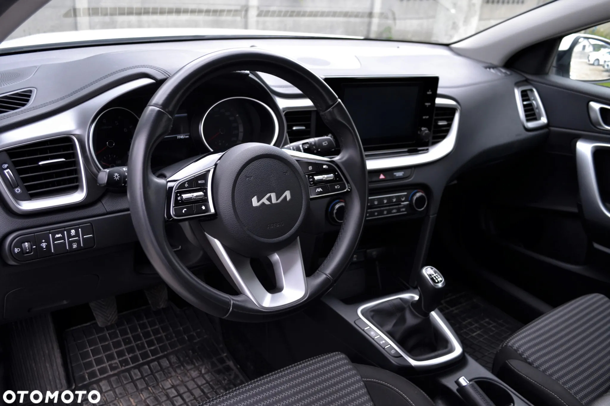 Kia Ceed 1.5 T-GDI M - 23
