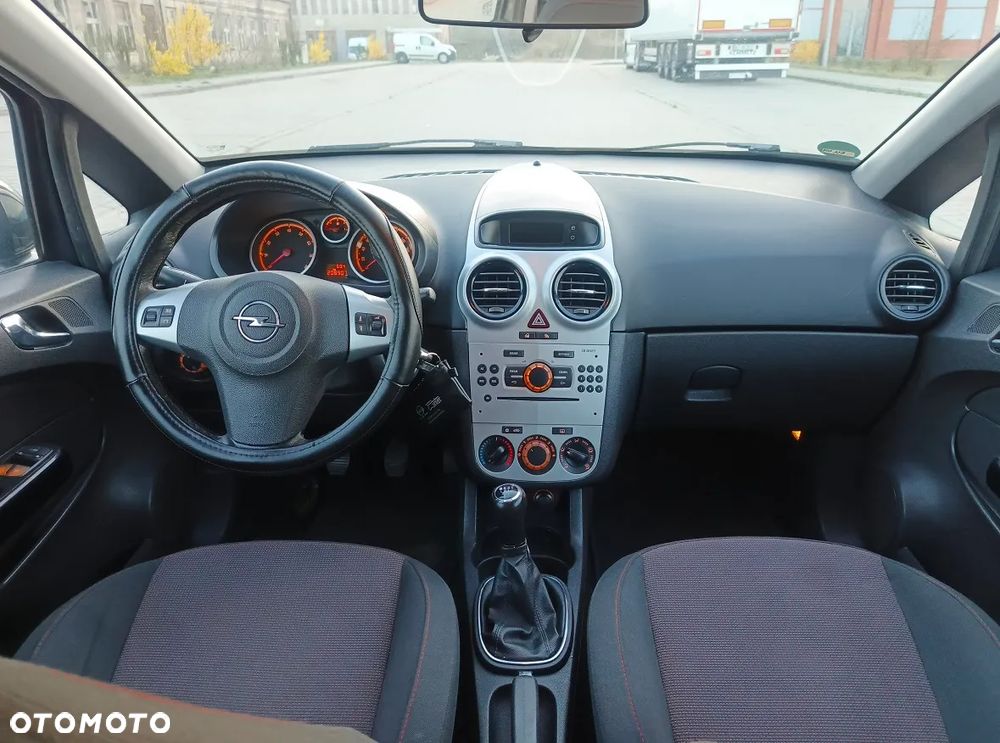 Opel Corsa 1.4 16V Enjoy - 7