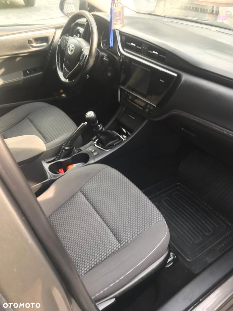 Toyota Corolla 1.6 Comfort - 7