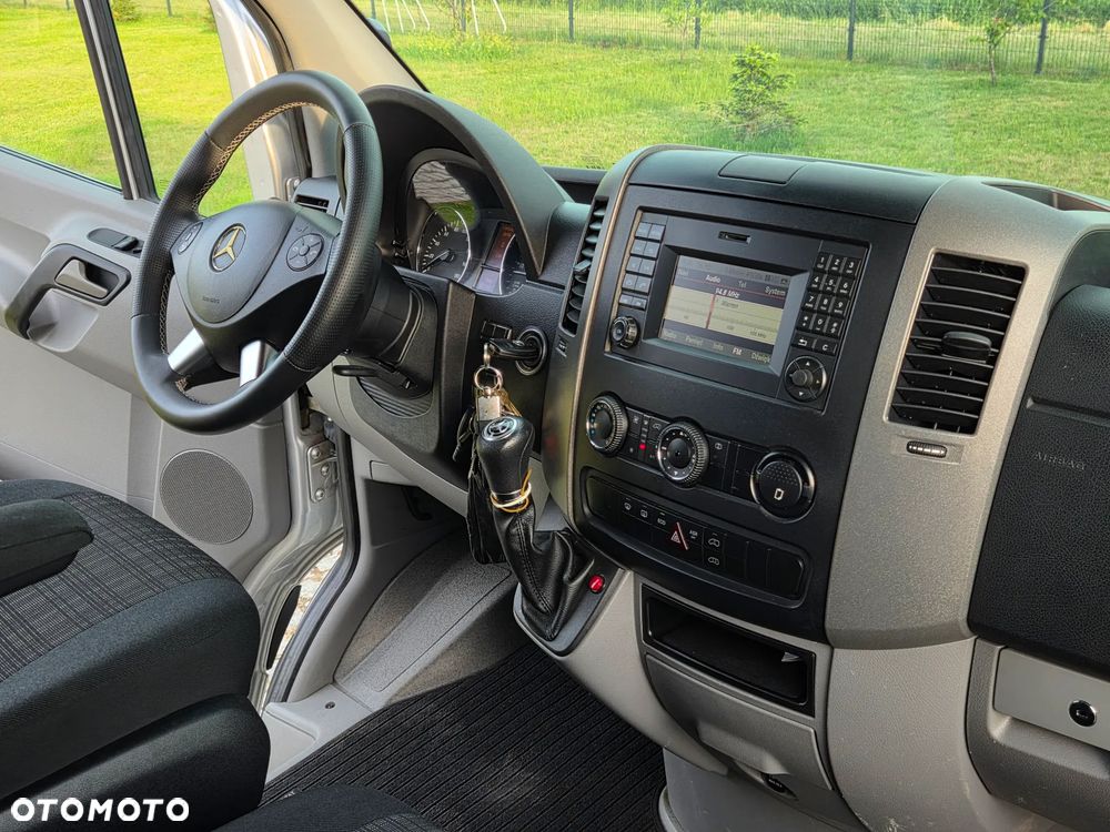 Mercedes-Benz Sprinter - 27