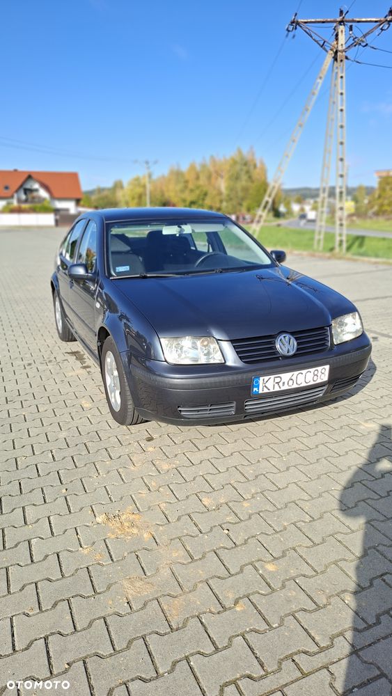 Volkswagen Bora 2003 photo 2