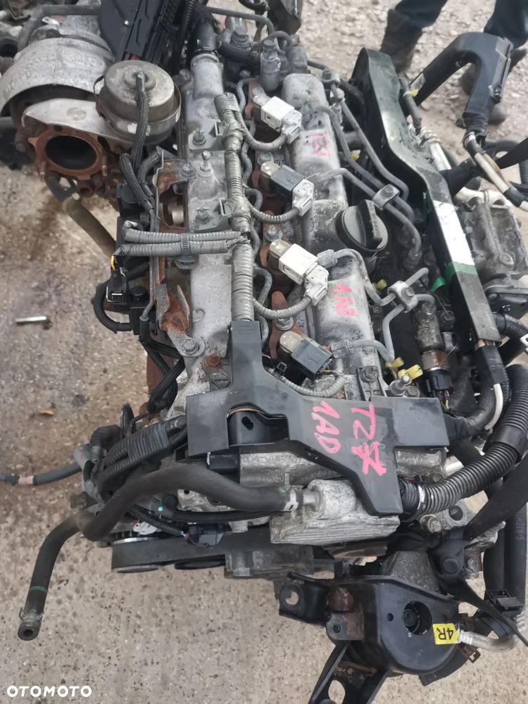 SILNIK TOYOTA AVENSIS T27 2.0 D4D 1AD 1AD-FTV ADT270 1998ccm 126KM/93kW 2009/02-2018/10 - 2