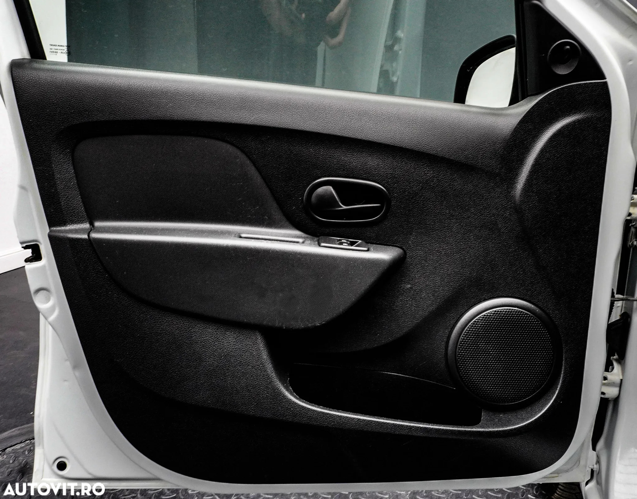 Dacia Logan 0.9 TCe Ambiance - 21