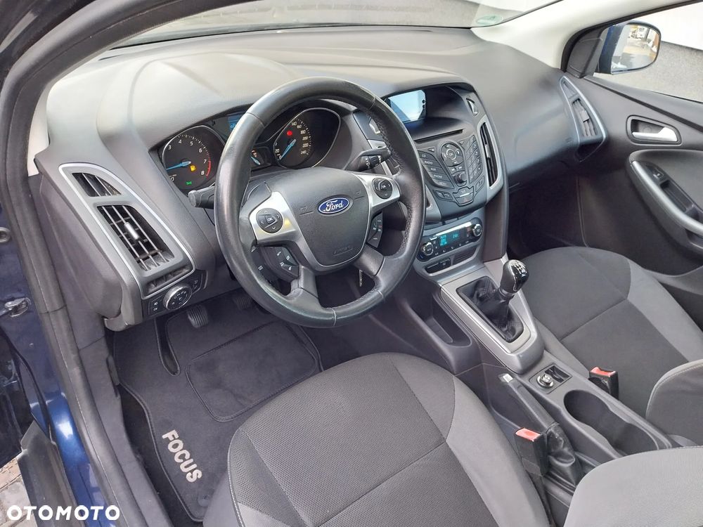 Ford Focus 1.6 Trend - 13