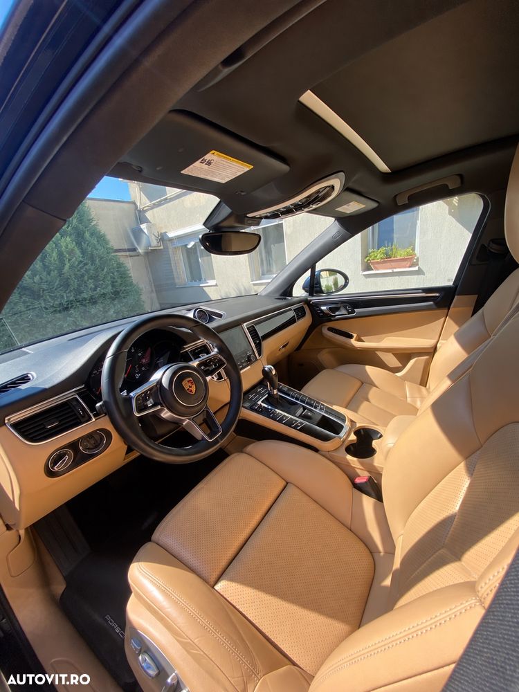 Porsche Macan Standard - 35