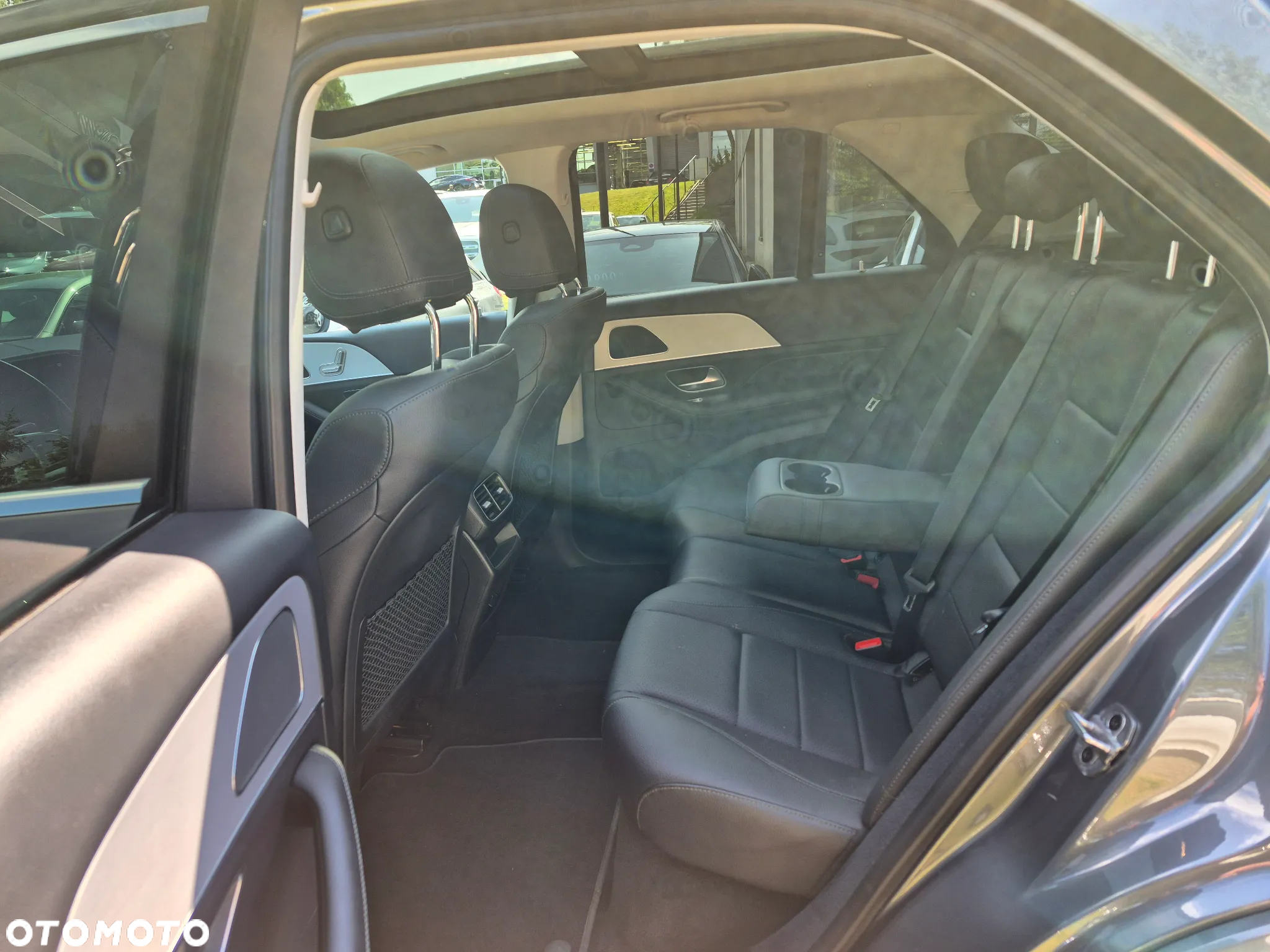 Mercedes-Benz GLE 300 d 4-Matic - 24