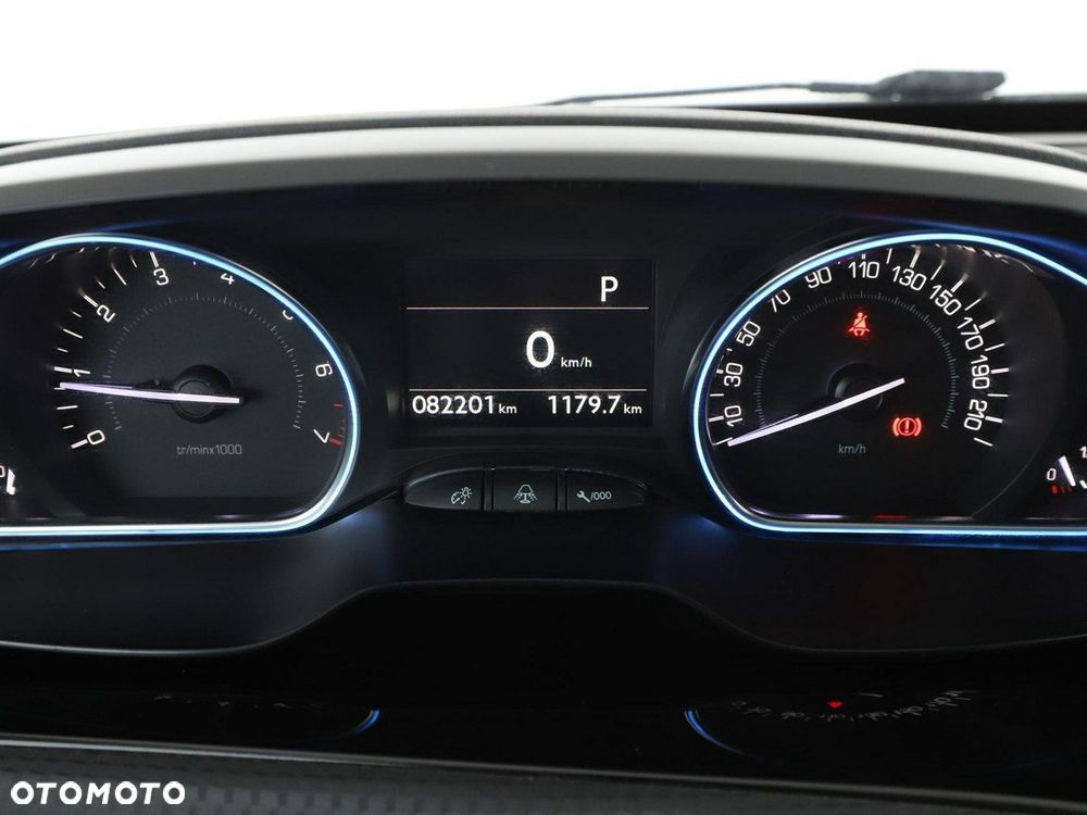 Peugeot 2008 1.2 Pure Tech Crossway S&S EAT6 - 23