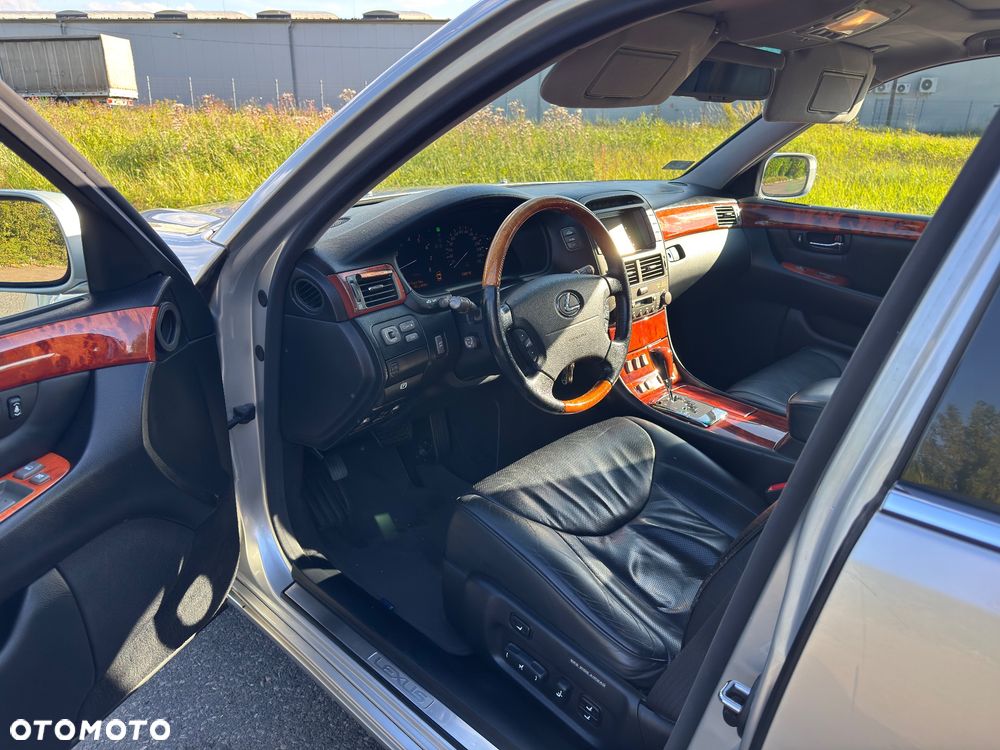 Lexus LS Prestige - 5
