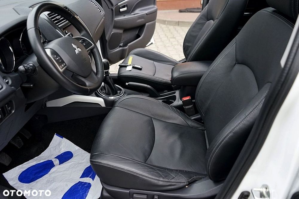 Mitsubishi ASX - 12
