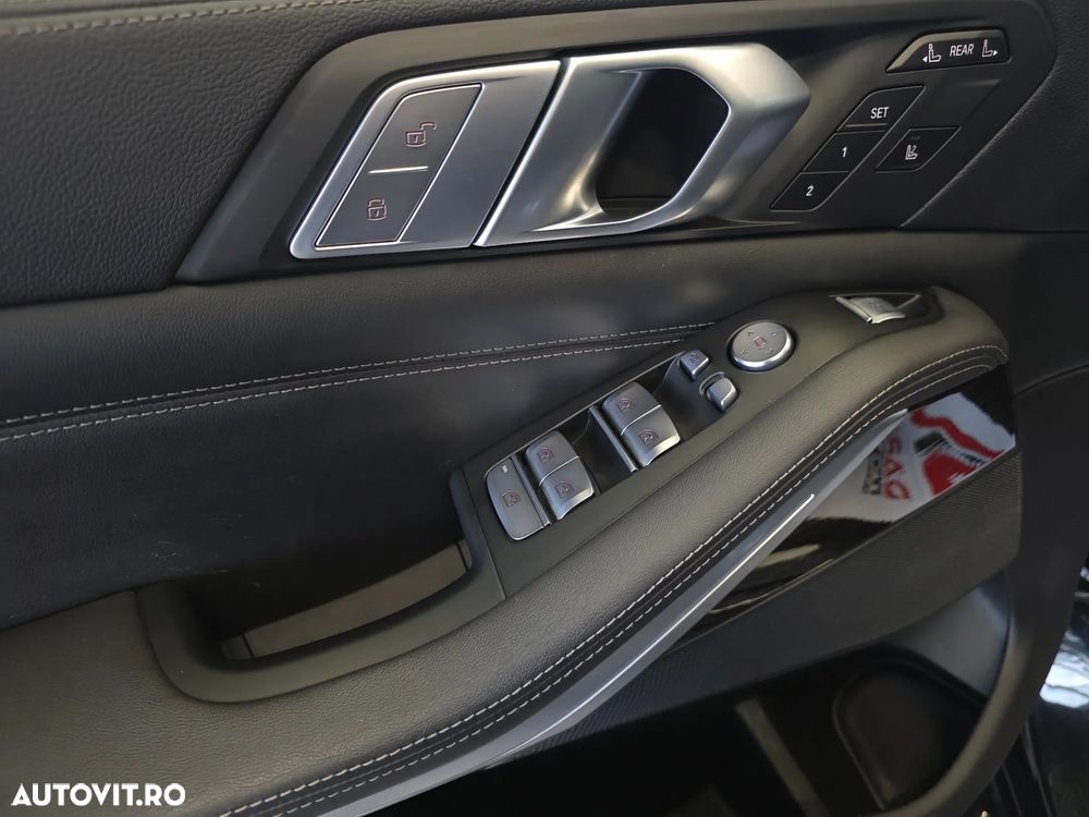 BMW X7 xDrive40i - 25