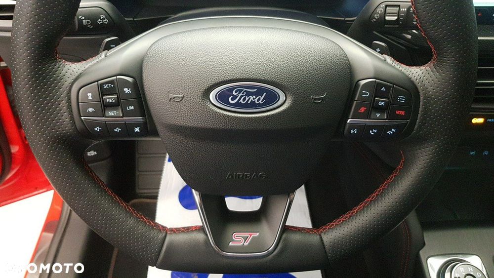 Ford Focus - 22