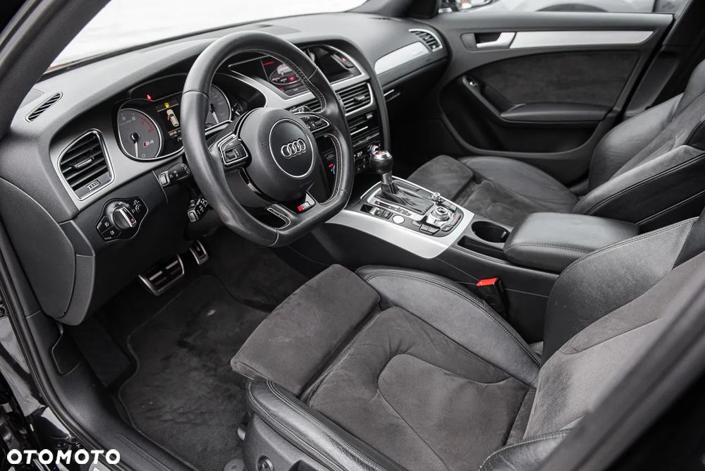 Audi S4 Avant S tronic - 15