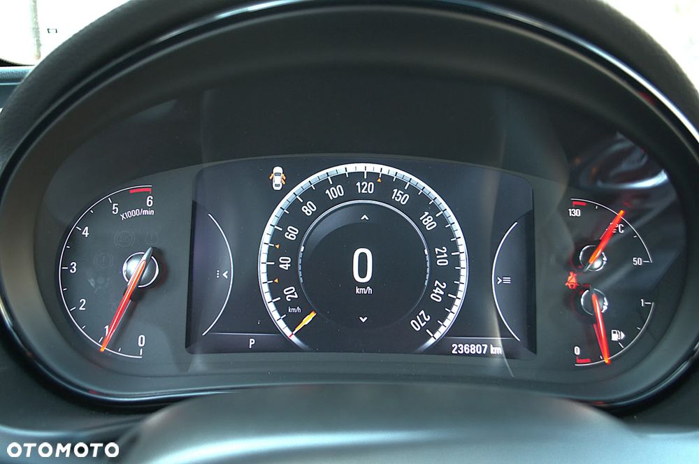 Opel Insignia 2.0 CDTI automatik Sport - 32