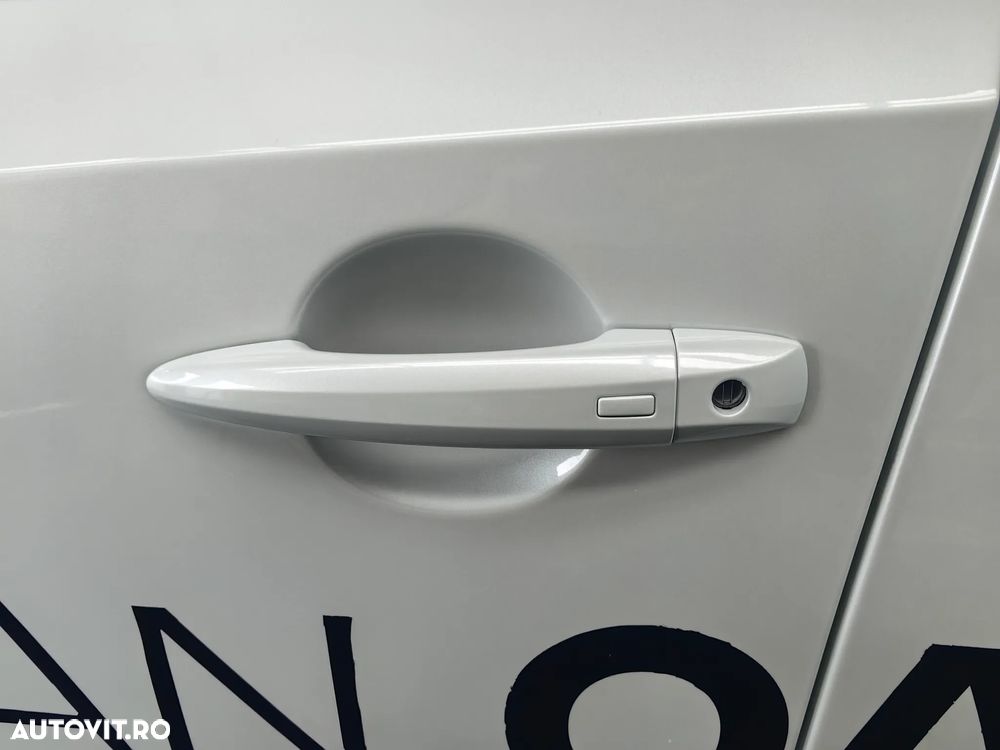 Nissan Qashqai 1.3 l 156CP X-Tronic MHEV N-Connecta - 16