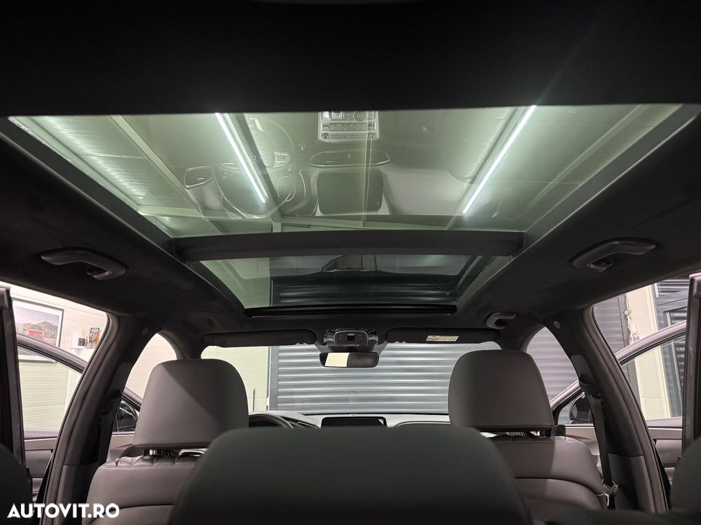 Hyundai Santa Fe 1.6 Plugin-Hybrid 4WD Signature - 11