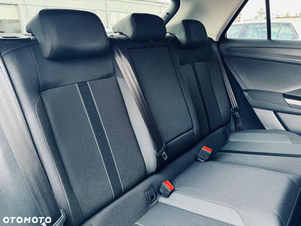 Volkswagen T-Roc 1.5 TSI Life - 17