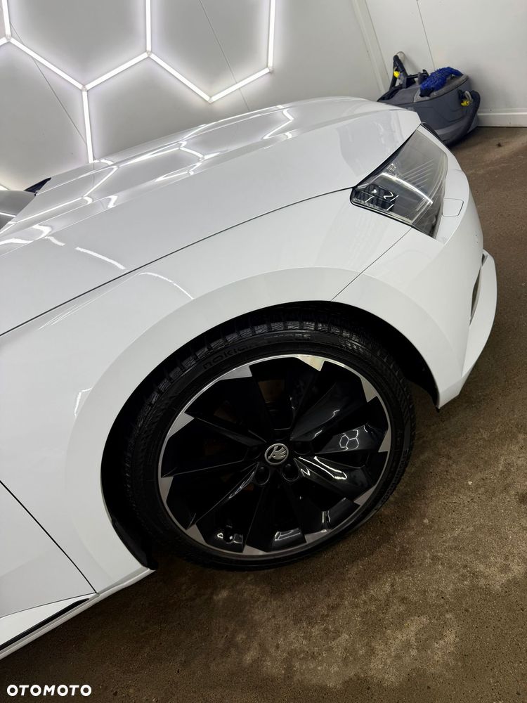 Skoda Superb 2.0 TDI 4x4 Sportline DSG - 9