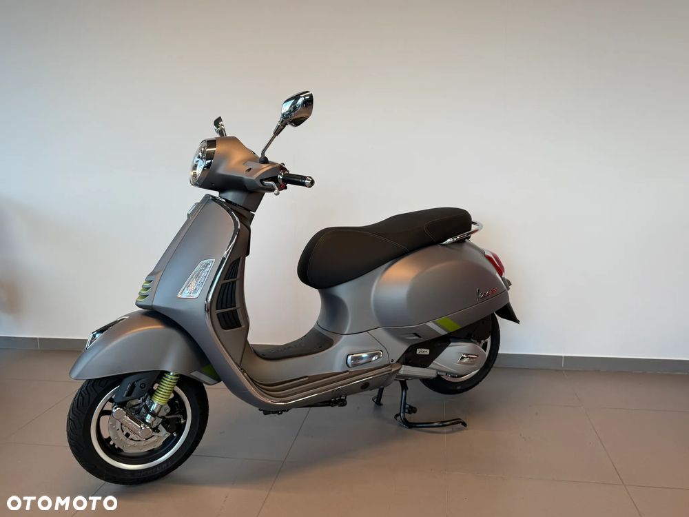 Vespa GTS - 3
