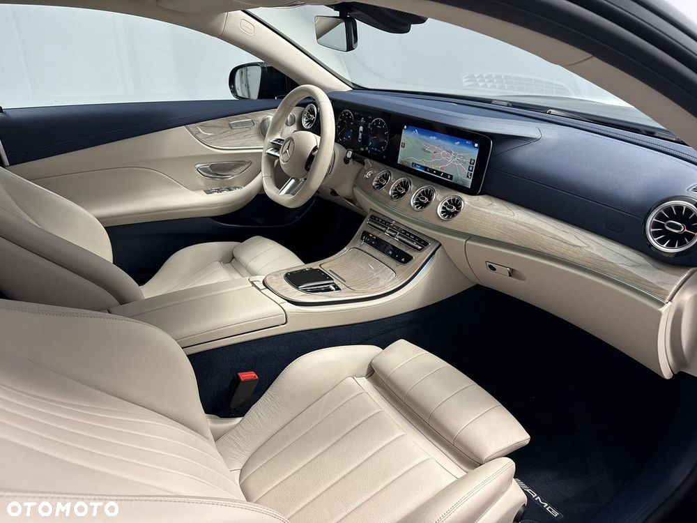 Mercedes-Benz Klasa E 200 AMG - 26