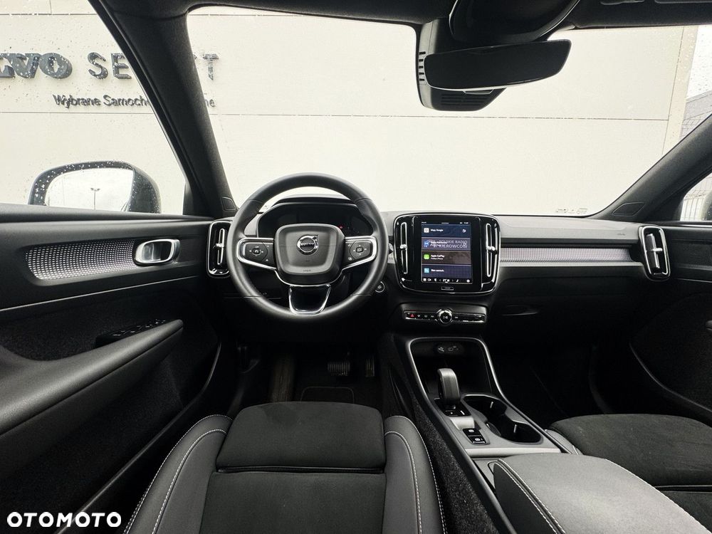 Volvo XC 40 - 24