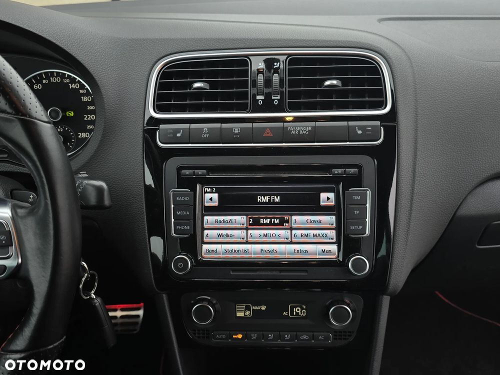 Volkswagen Polo 1.4 TSI GTI DSG - 22