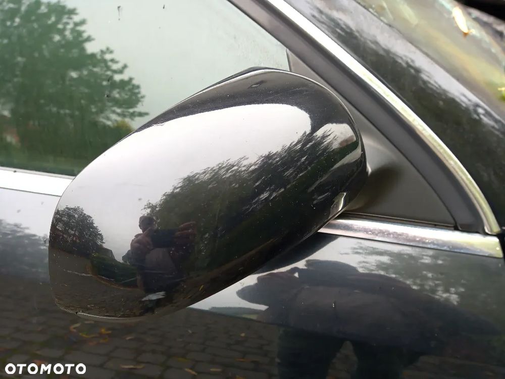Audi A4 B7 lusterko prawe LZ9Y - 1