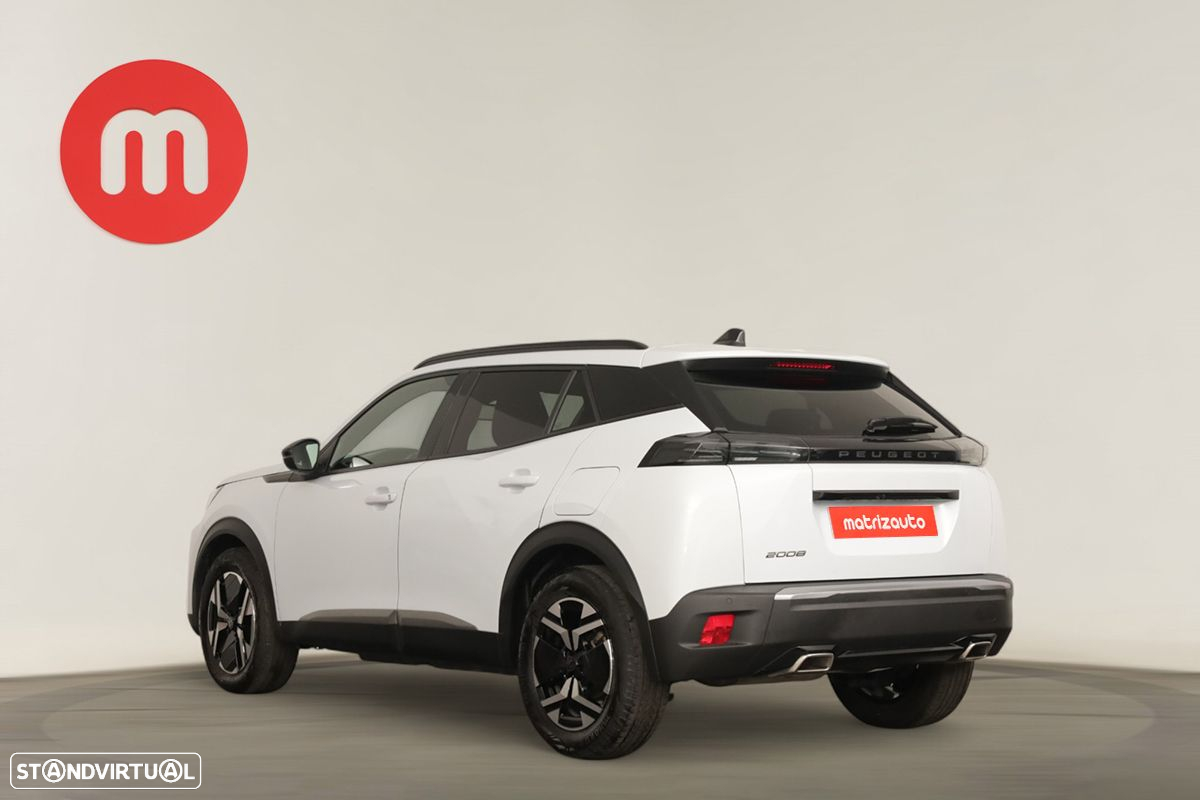 Peugeot 2008 1.2 PureTech Allure EAT8 - 3