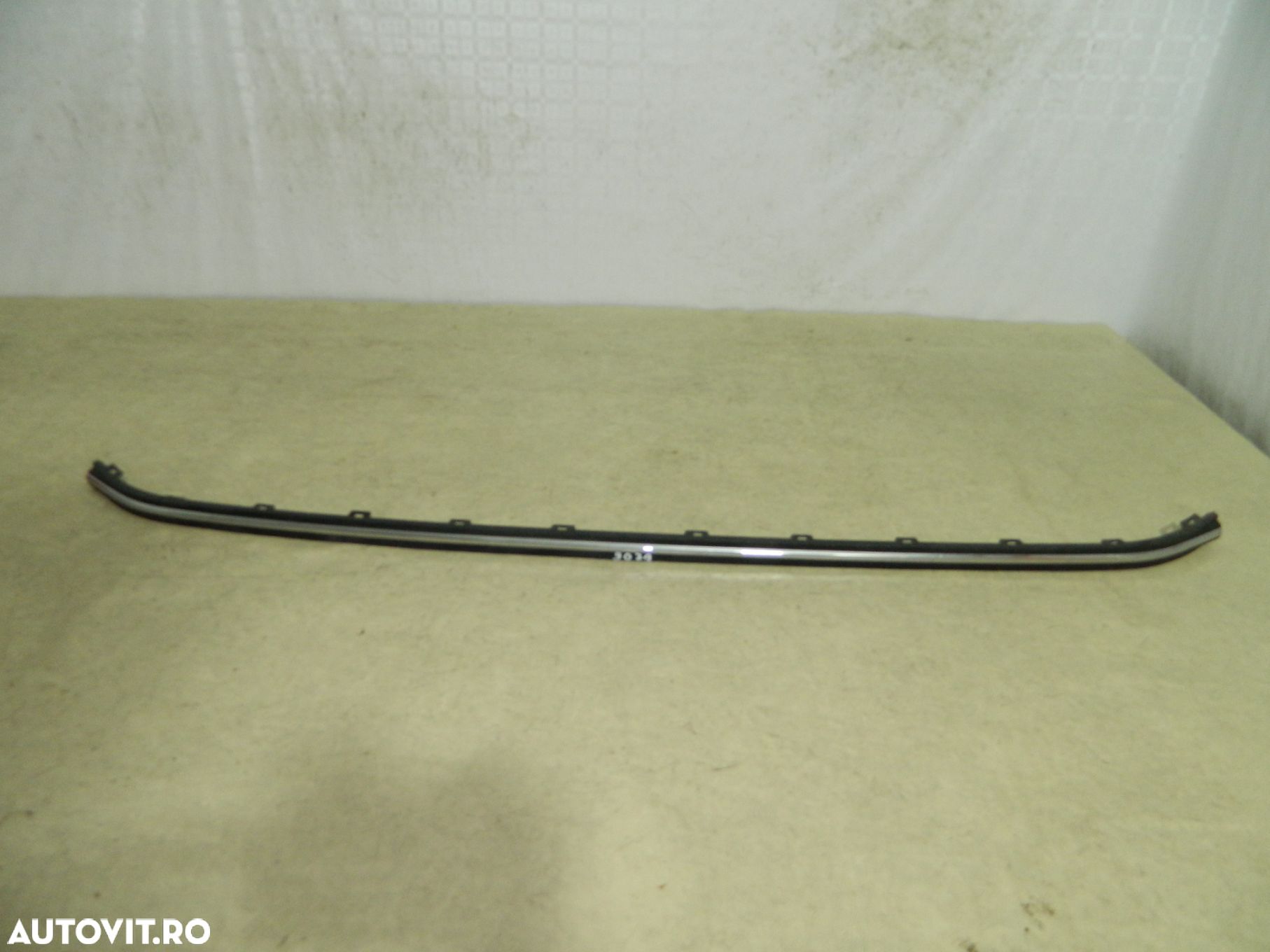 Ornament central cu crom - bara fata, VW Touareg, 19-20, 760807245A - 1