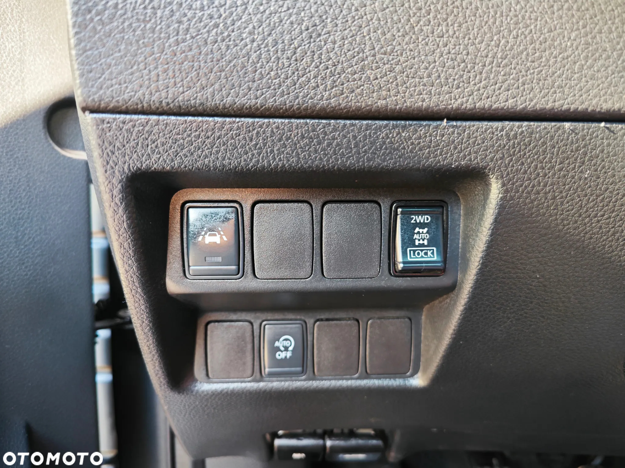 Nissan Qashqai 1.6 DCi 4x4 N-Connecta EU6 - 18