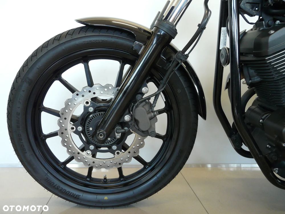 Yamaha XVS - 10