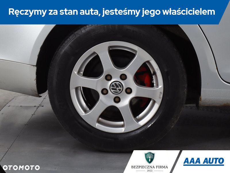 Volkswagen Jetta - 16