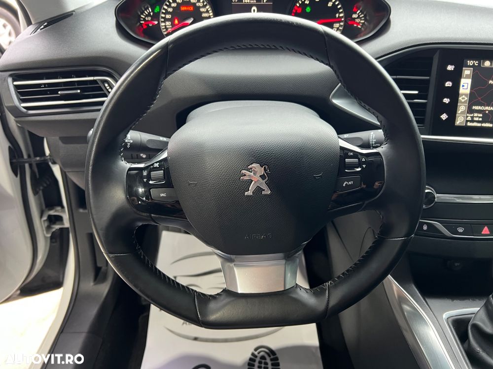 Peugeot 308 BlueHDi FAP 150 Stop&Start Automatik Allure - 9