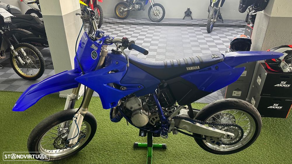 Yamaha YZ - 4