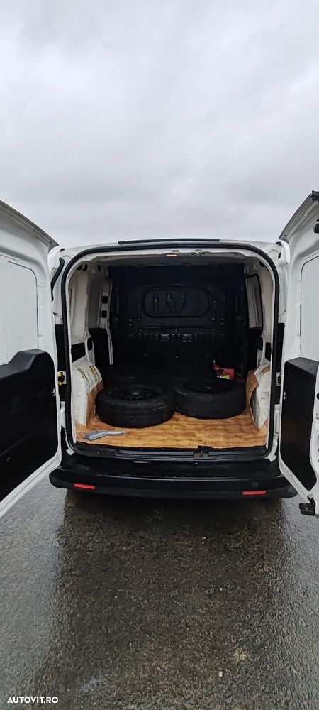 Fiat Doblo 2012 photo 4